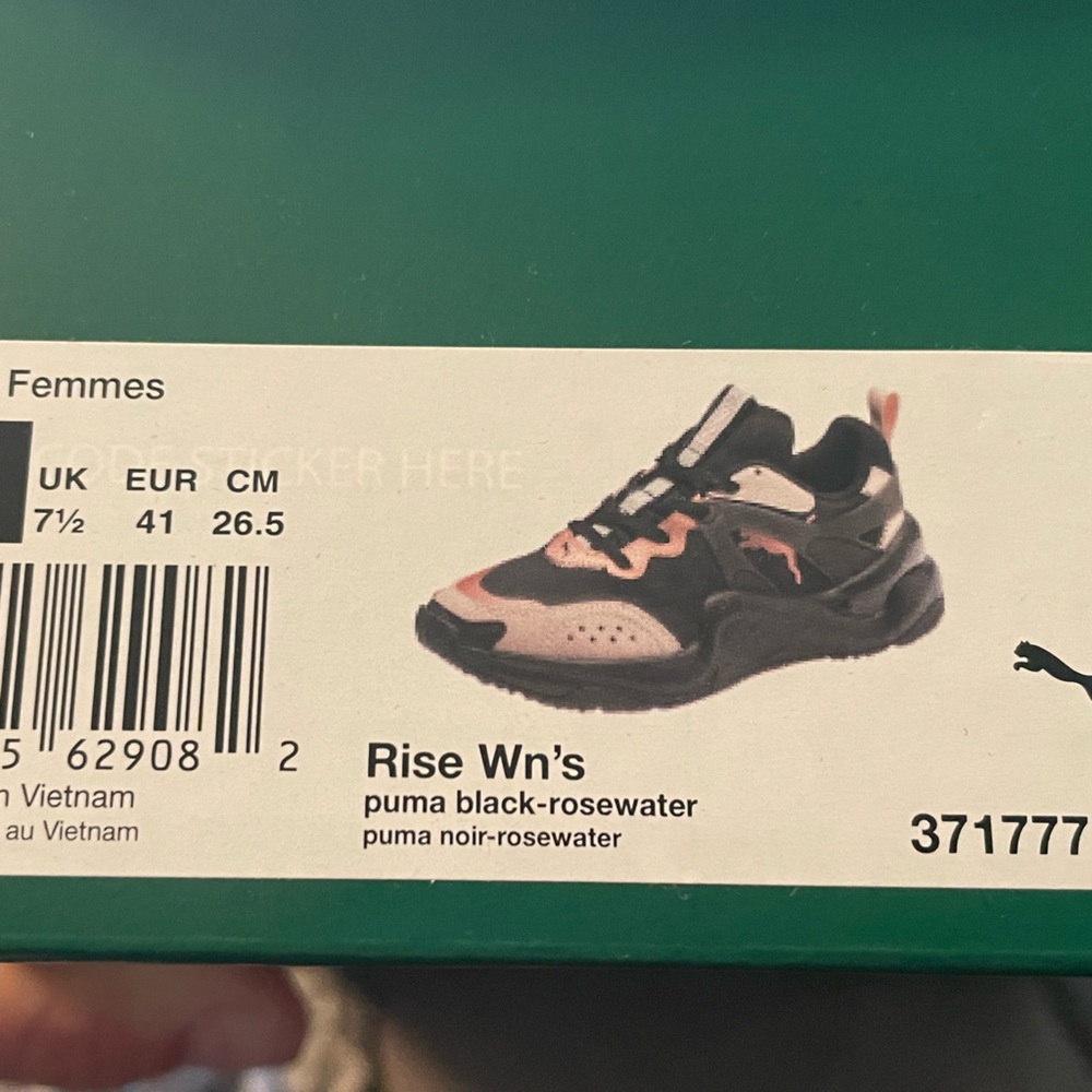 Rise Womens black and rose water tennis shoes worn 2 times.